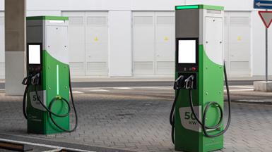 High-Brightness Touch Monitors Empower Outdoor EV Charger Kiosks